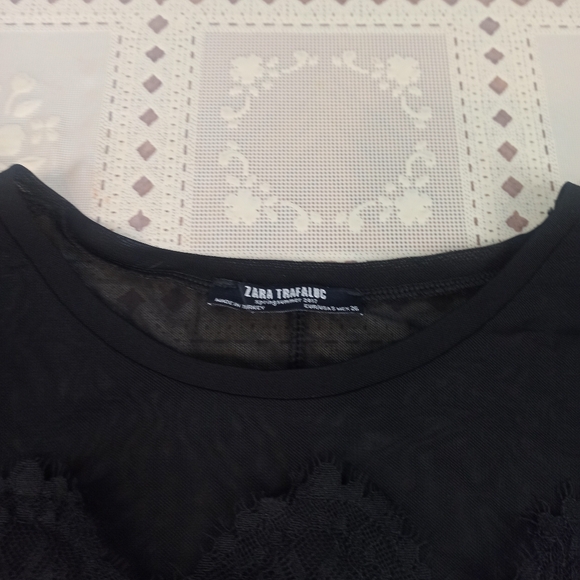 ZARA Black Sheer Lace see through  Blouse Ruffled Scalloped Sleeveless  Size S - Picture 8 of 15